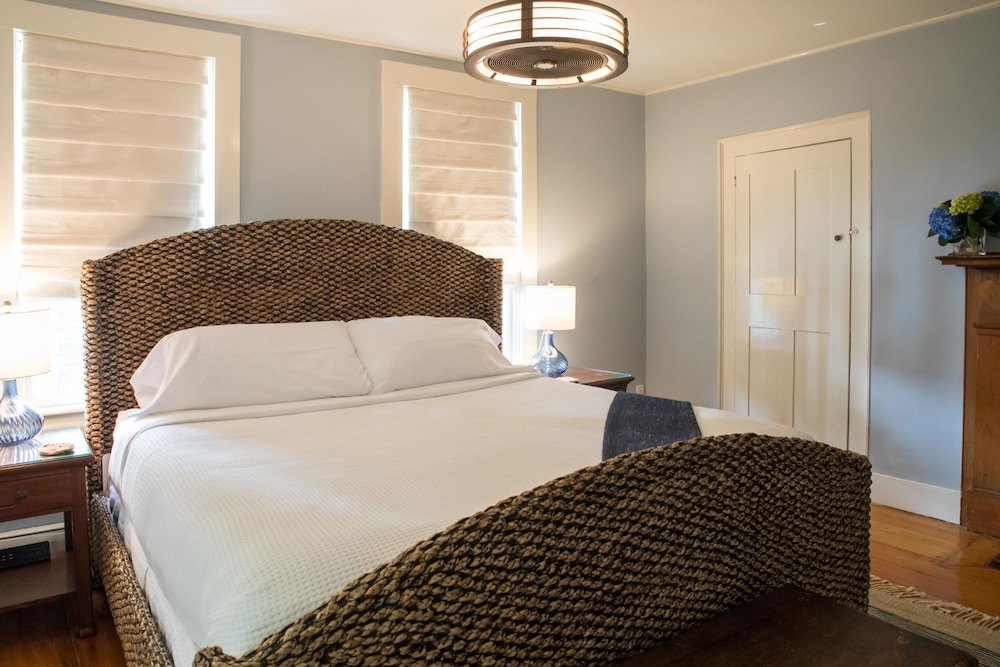 Фото Carlisle House Inn