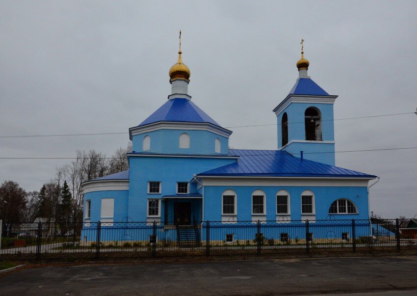 Orthodox church Tserkov Uspeniya Presvyatoy Bogoroditsy V Khvastovichakh, Kaluga Oblast, photo