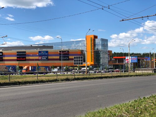 Лэтуаль, магазин парфюмерии и косметики, Лесной просп., 47А ...