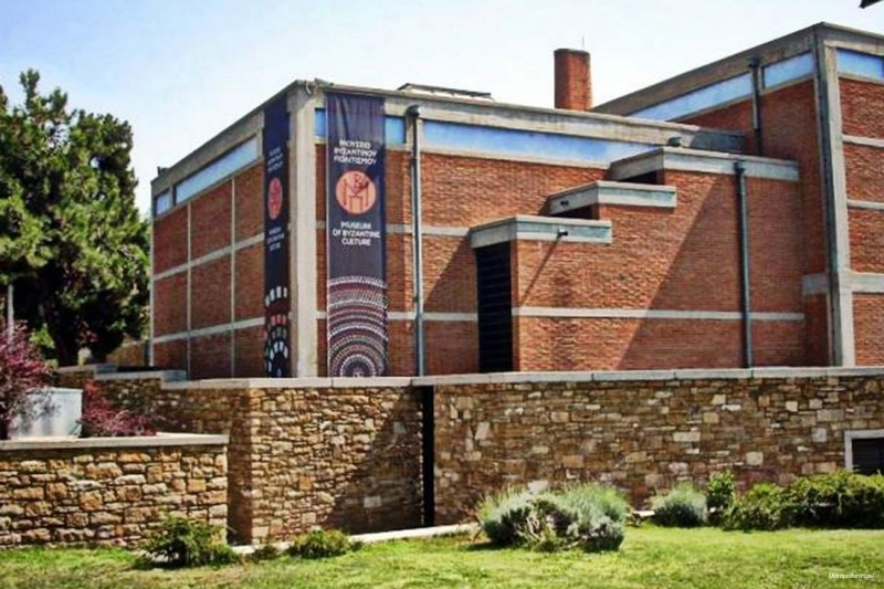 Фото Metropolitan Hotel