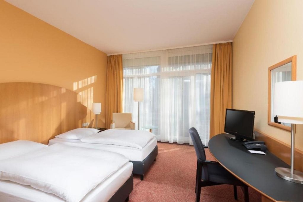 Фото Seminaris Avendi Hotel Potsdam