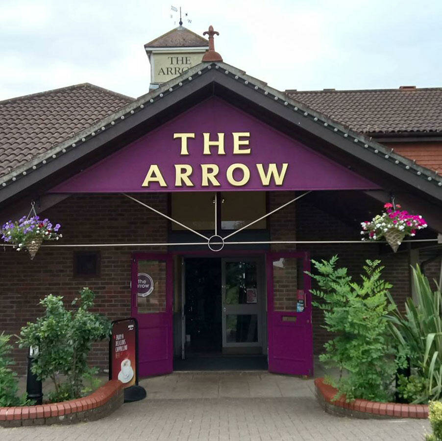 Bar, pub Arrow, England, photo