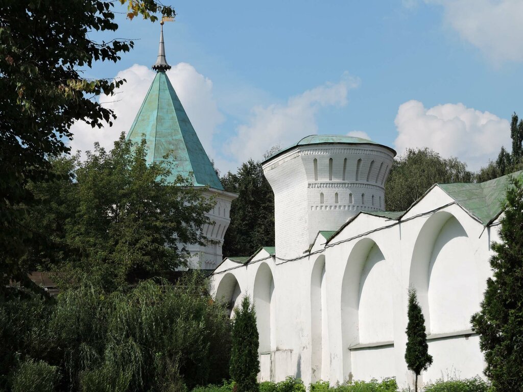 Достопримечательность Северная стена Николо-Угрешского монастыря, Дзержинский, фото