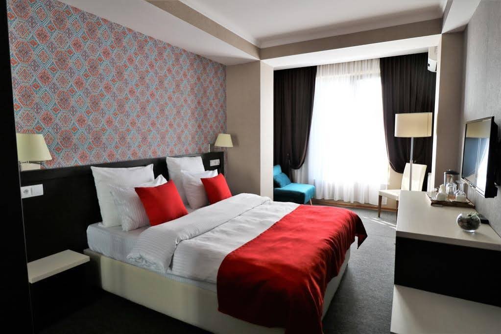 Фото East Gate Boutique Hotel