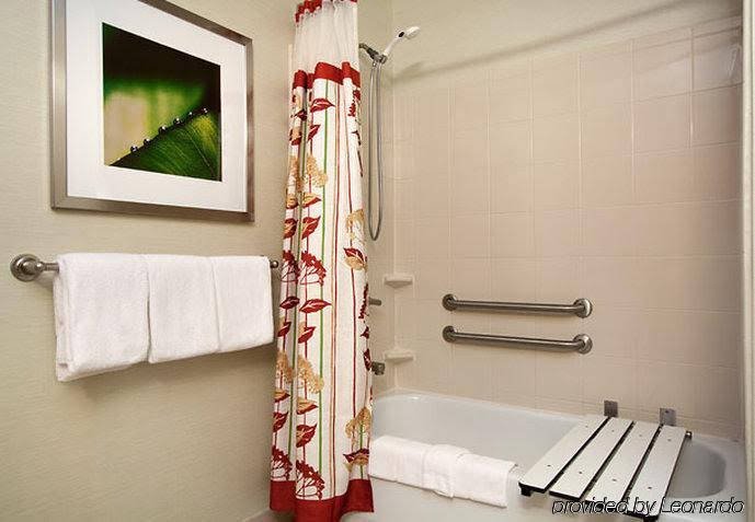 Фото Courtyard by Marriott West Orange