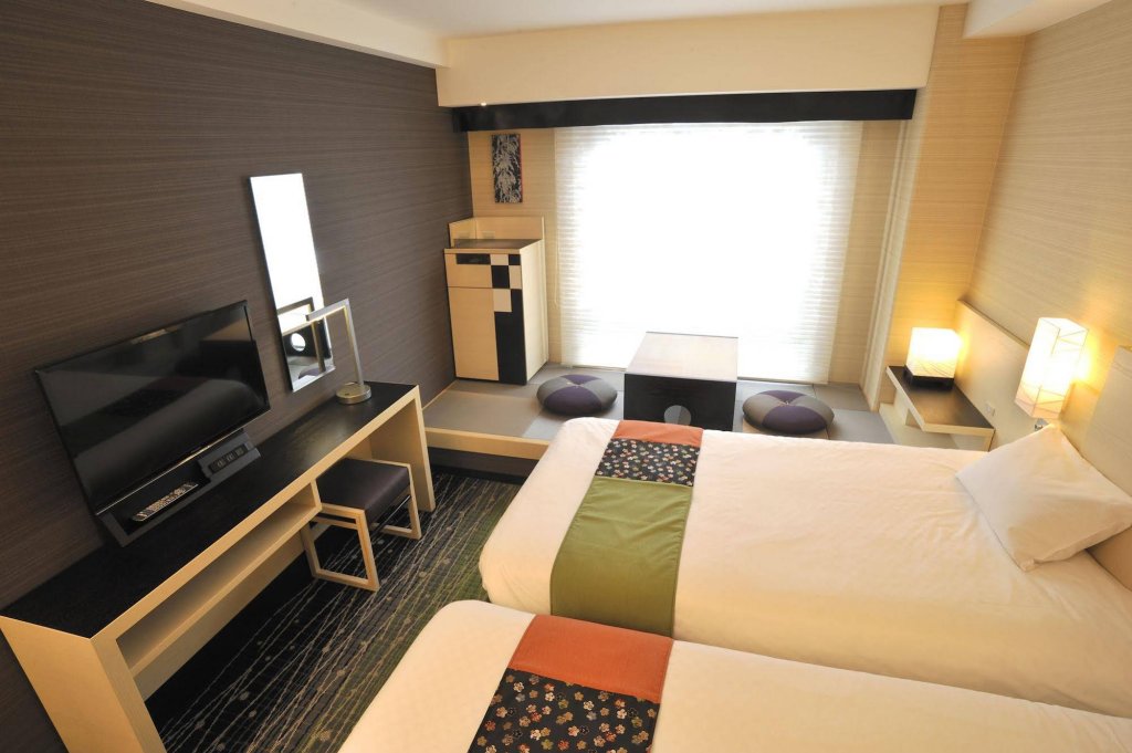 Фото Hotel New Hankyu Kyoto