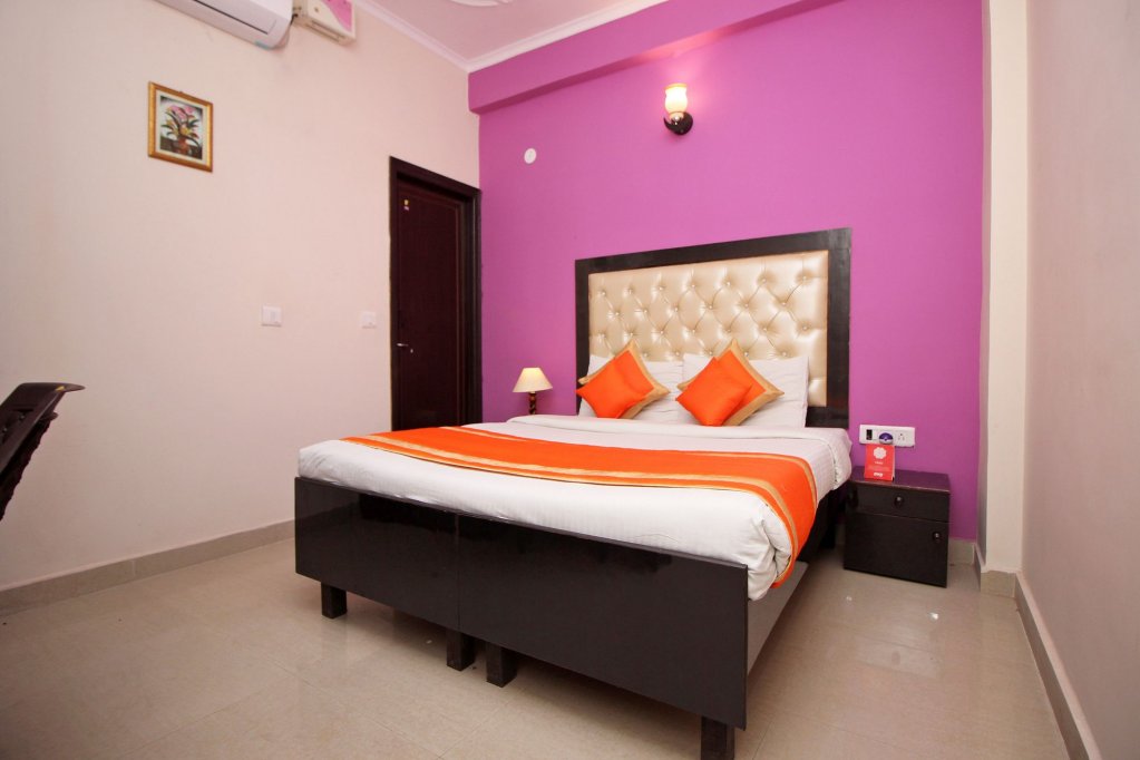 Фото Oyo 9338 Hotel InTown