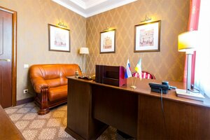 Baikal Plaza (ulitsa Yerbanova, 12), hotel
