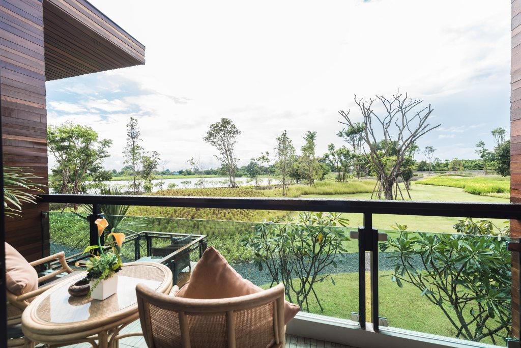 Фото Отель North Hill City Resort