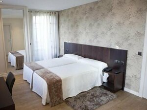 Hotel Villa Marrón (Comunidad Autónoma de Asturias, Asturias, AS-263), hotel