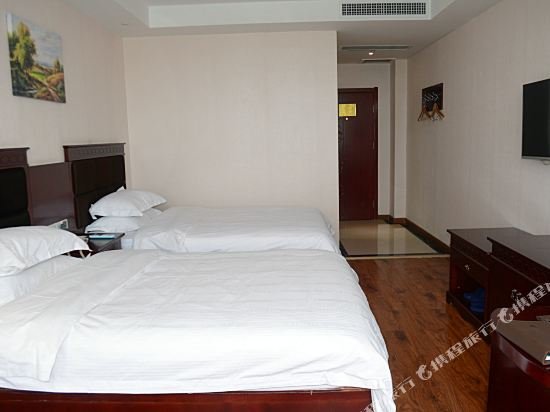 Фото GreenTree Inn Henan Xinyang Changan Road Business Hotel