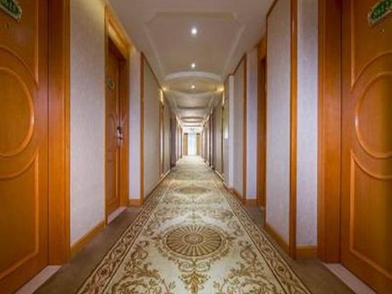 Фото Vienna Hotel