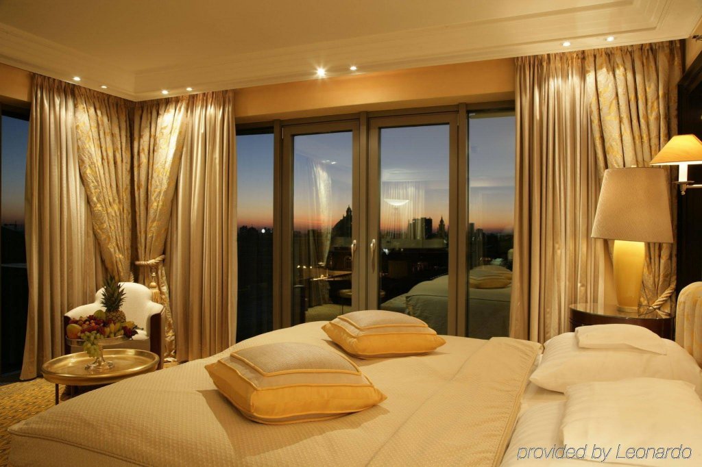 Фото Hotel Bayerischer Hof