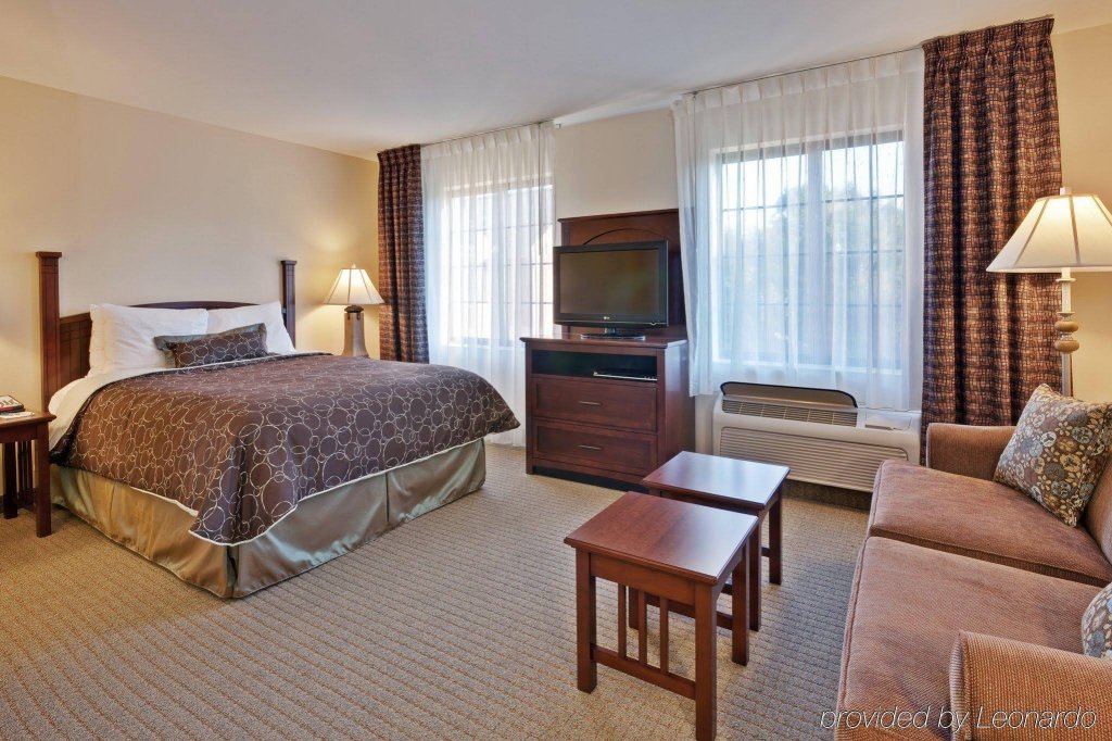 Фото Staybridge Suites Indianapolis-Carmel