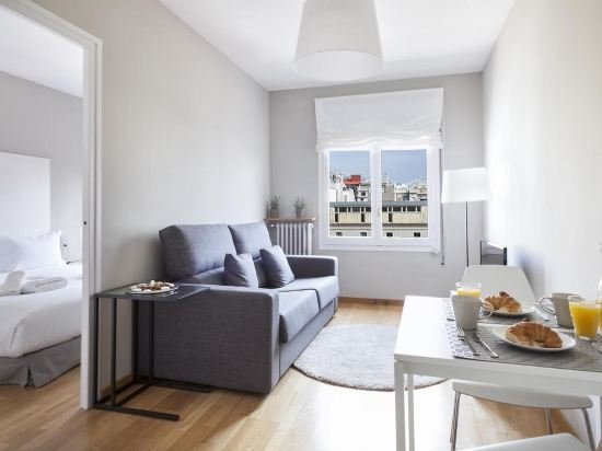 Фото Stay U-Nique Rambla Catalunya