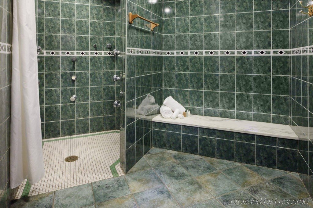 Фото Hotel Trilogy Albany Airport, Tapestry Collection by Hilton