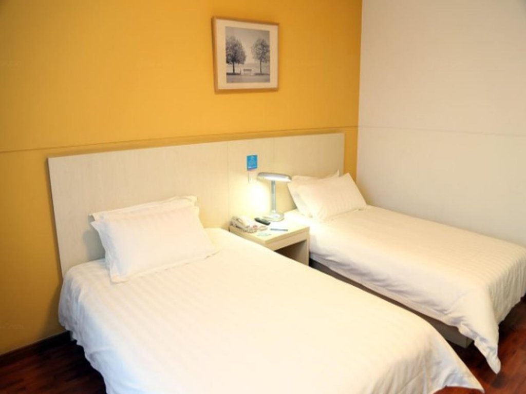 Фото Jinjiang Inn Central Wuxi Train Station