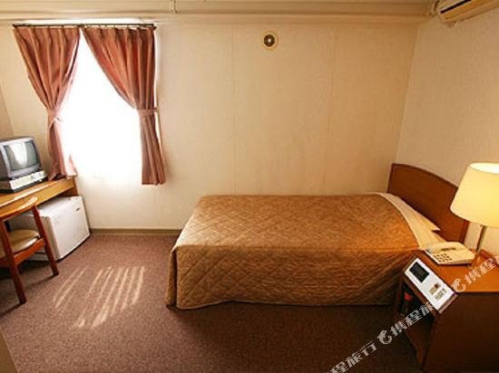 Фото Business Hotel Marine West Naha