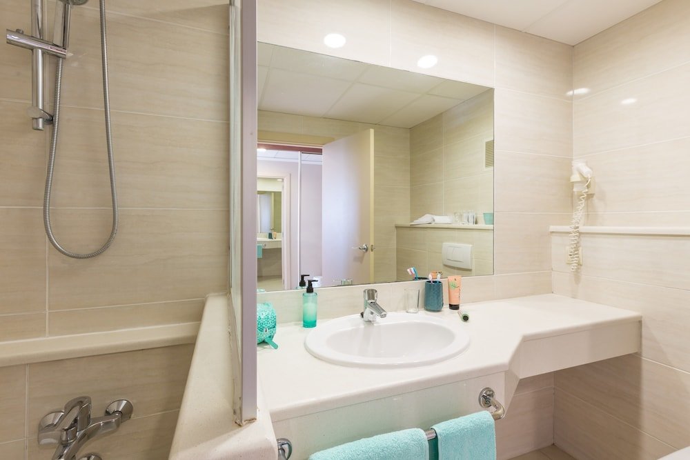 Фото Hotel Bahía Calpe by Pierre & Vacances