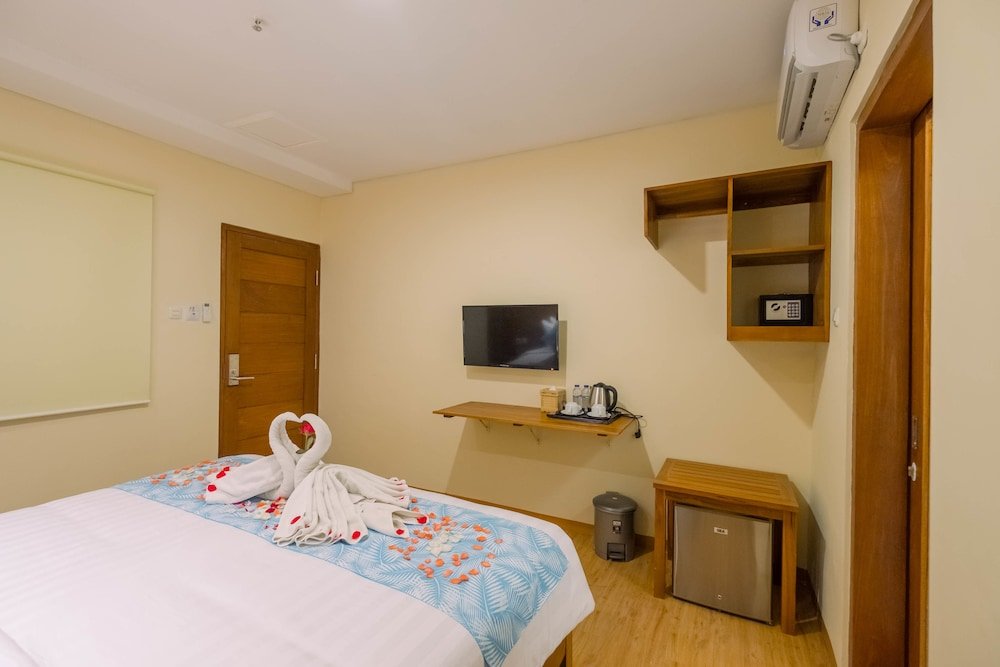 Фото Caroline Hostel