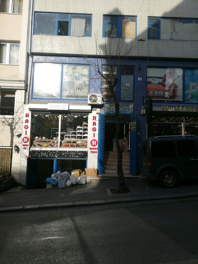 بيع منتجات جلدية بالجملة Bedir Girgic Kosele ve Her Cins Deri ، اسطنبول، صورة
