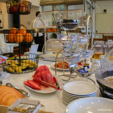 Фото Berkeley Hotel