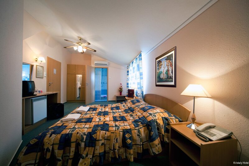 Фото Kristály Hotel