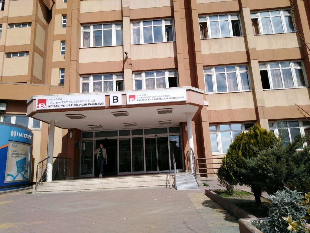 Mesleki ve teknik anadolu lisesi Ankara Hacı Bayram Veli Üniversitesi Bankacılık ve Sigortacılık Yüksekokulu, Yenimahalle, foto