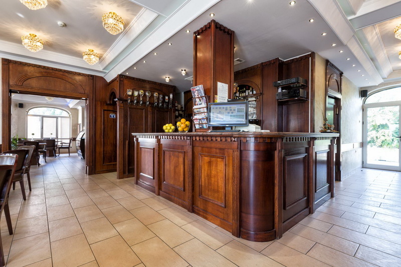 Фото Hotel Garni Royal Crown