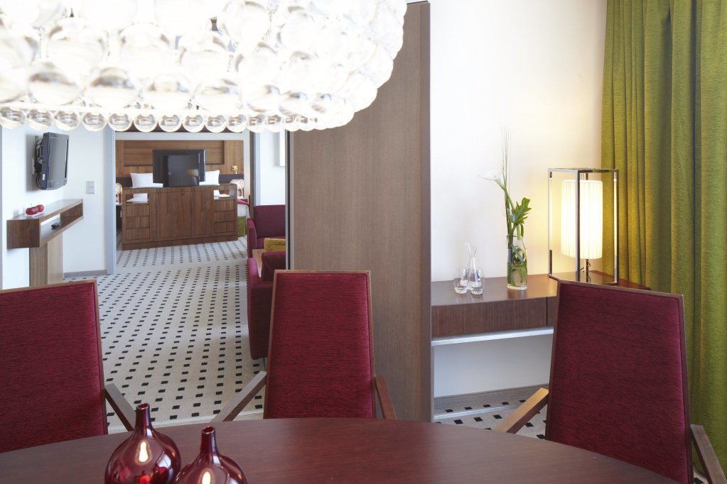 Фото Radisson Blu Hotel Hamburg Airport