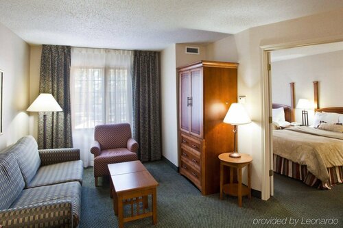 Гостиница Staybridge Suites Detroit-Utica, an Ihg Hotel