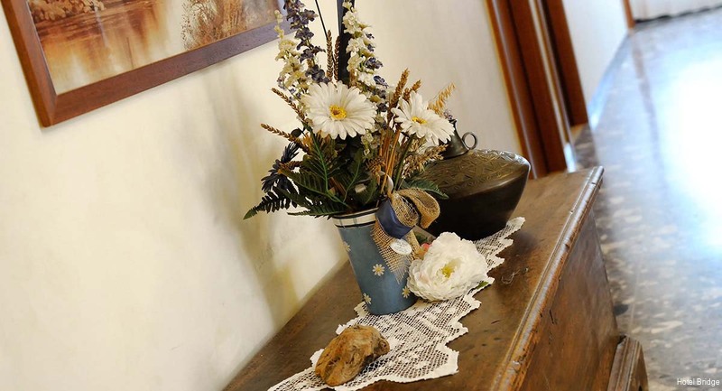 Фото Hotel Bridge