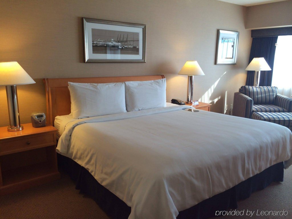 Фото Crowne Plaza Los Angeles Harbor Hotel, an Ihg Hotel