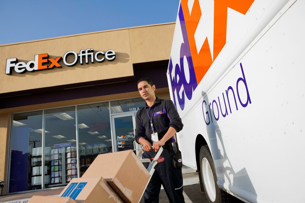 FedEx Office Print & Ship Center, copy center, United States
