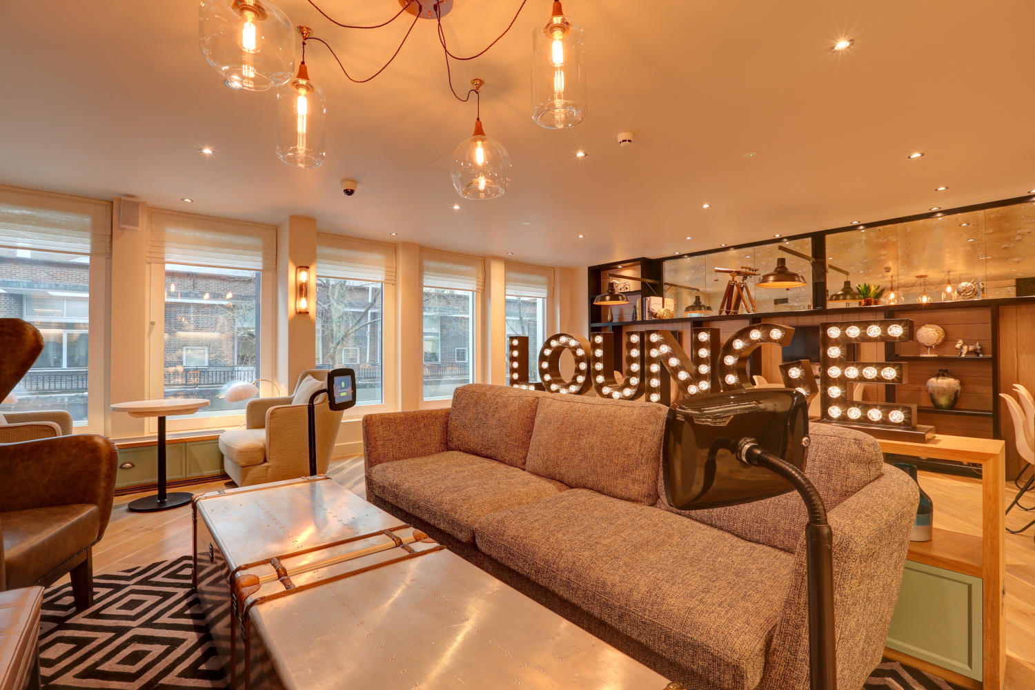 Фото Hub by Premier Inn London Goodge Street hotel