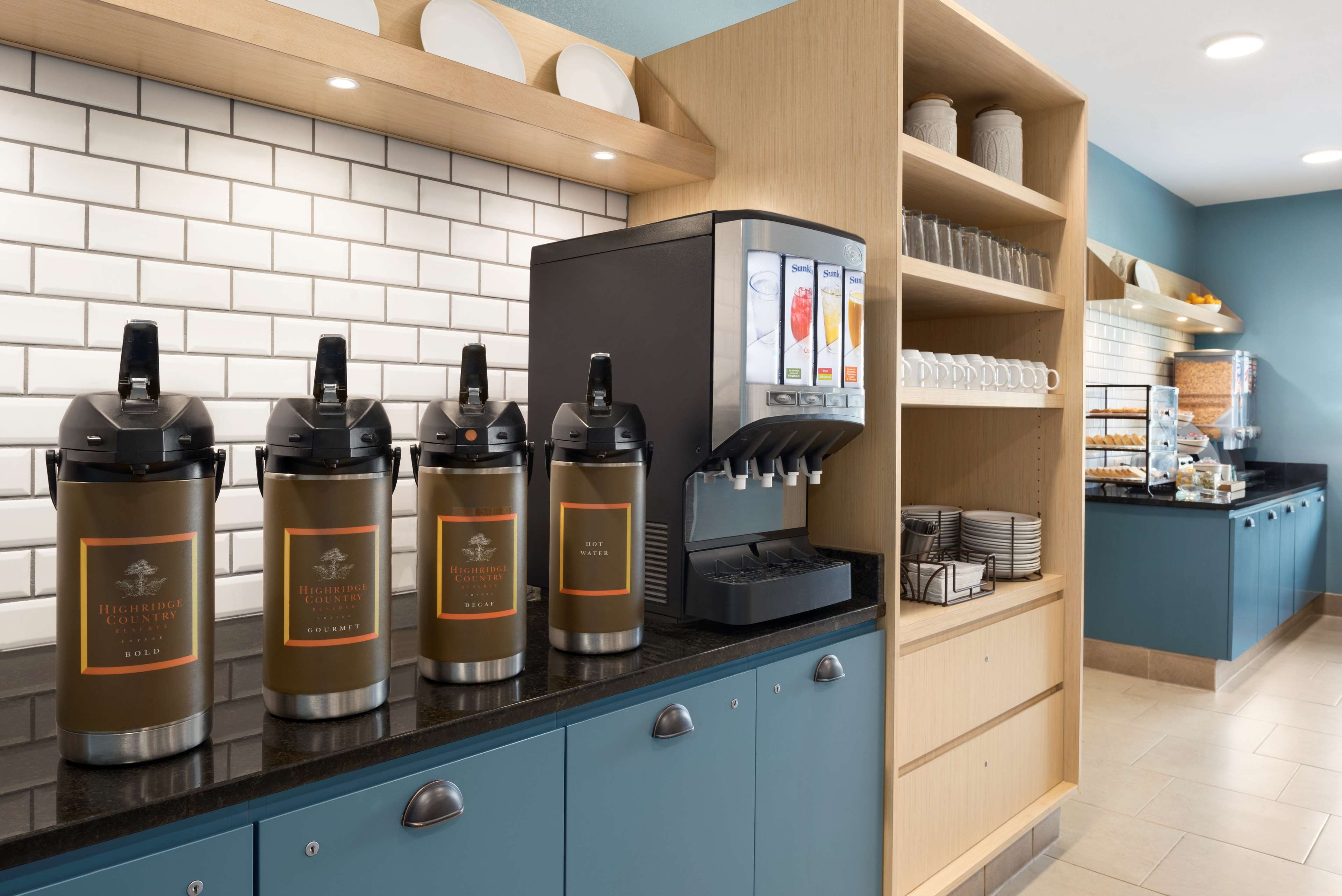 Фото Country Inn & Suites by Radisson, St. Cloud West, Mn