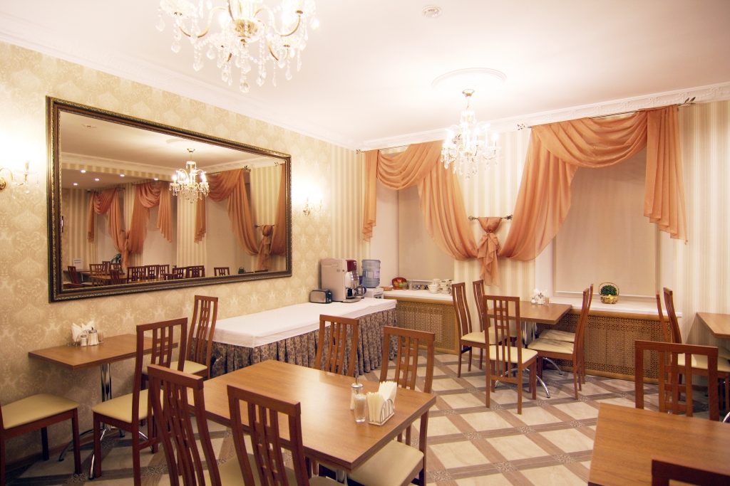 Фото У Эрмитажа