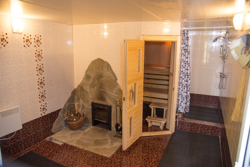 Фото У Пруда