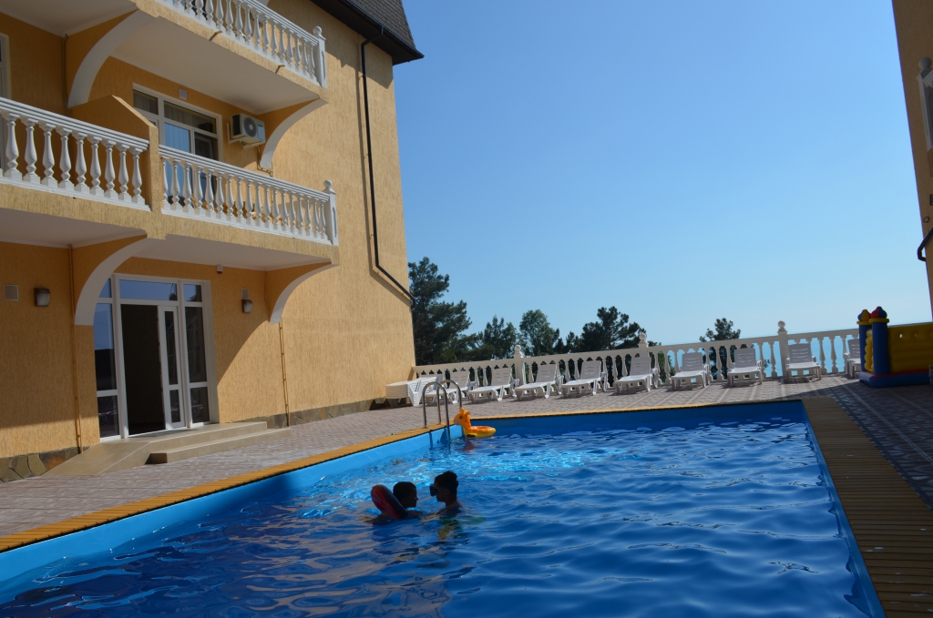 Фото отеля 1