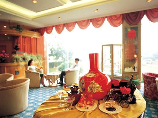 Фото Wuxi Lakeview Park Resort