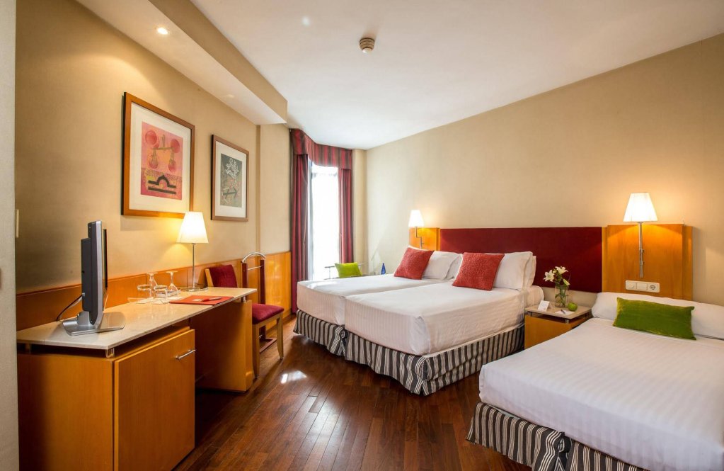 Фото Leonardo Hotel Madrid City Center