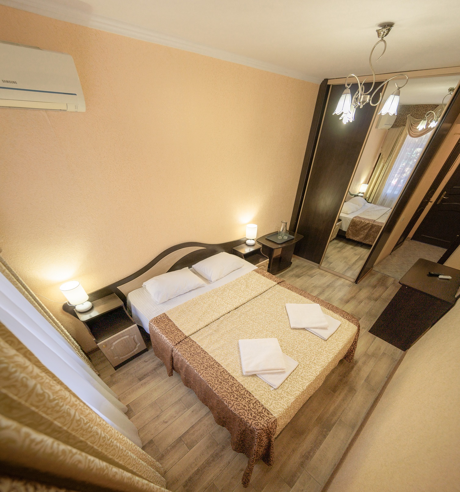 Фото Лазурный