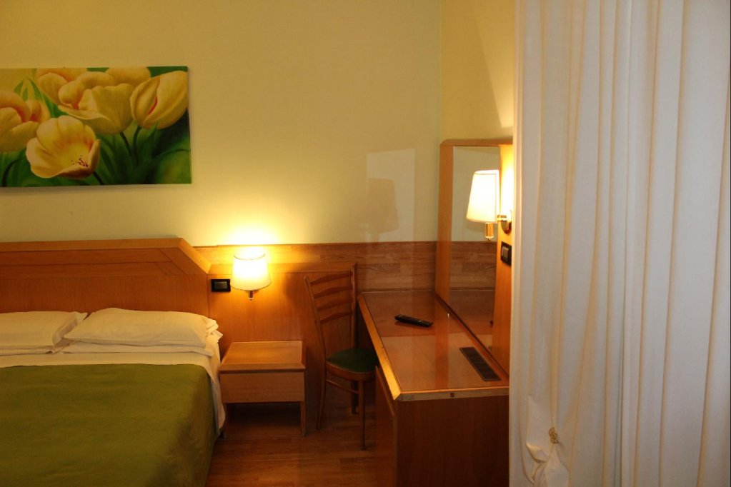 Фото Hotel Louisiana