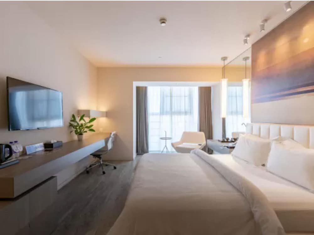 Фото Metropolo Hangzhou Railway Station East