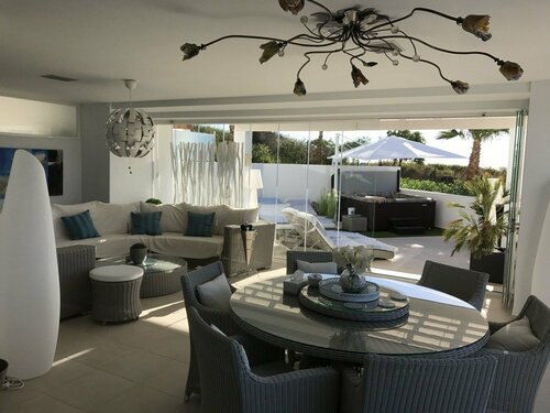 Гостиница Las terrasses de cortesin D38