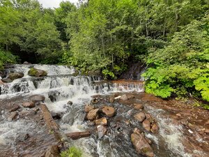 Водопад Чалпа (Novgorod Region, Borovichskiy District, Peryodskoye selskoye poseleniye, reka Chalpa), waterfall