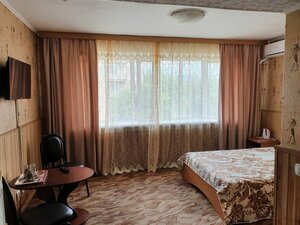 Merkurii (posyolok gorodskogo tipa Pogranichny, Pionerskaya ulitsa, 20А), hotel