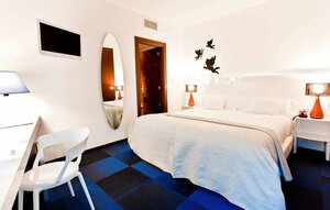 Гостиница Marquis Hotels Urban