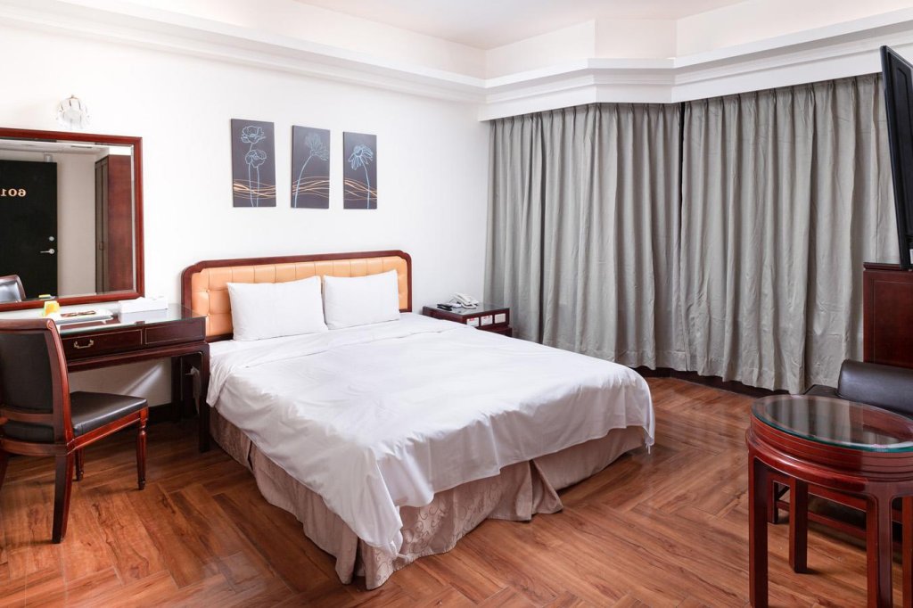 Фото Peach Hotel