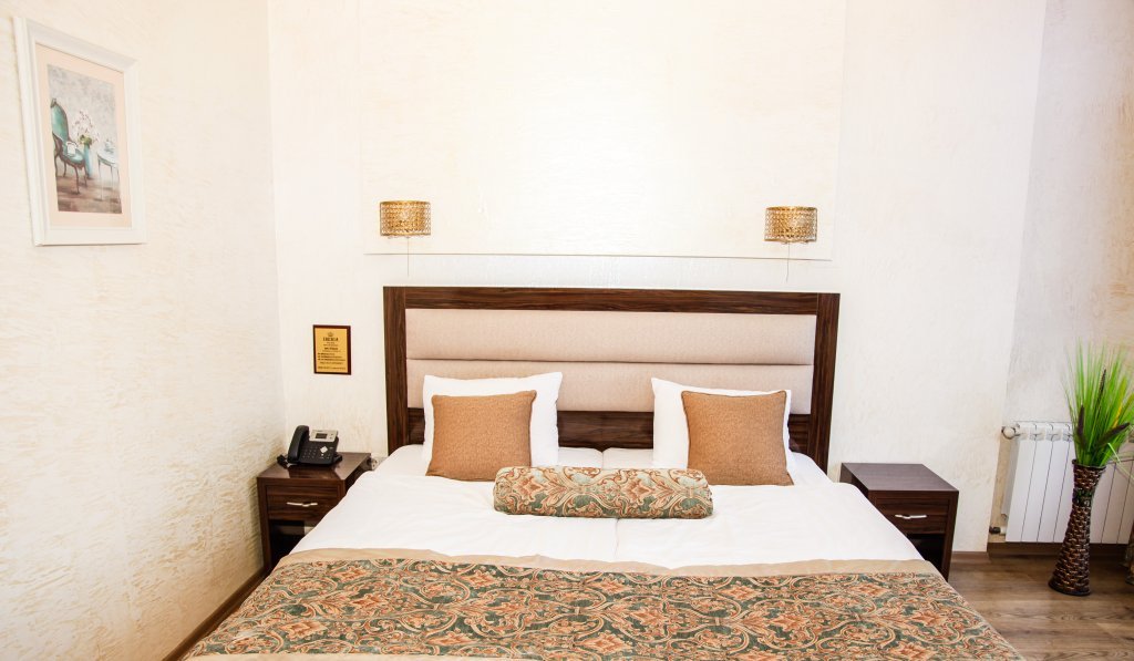 Фото Iberia Palace Hotel